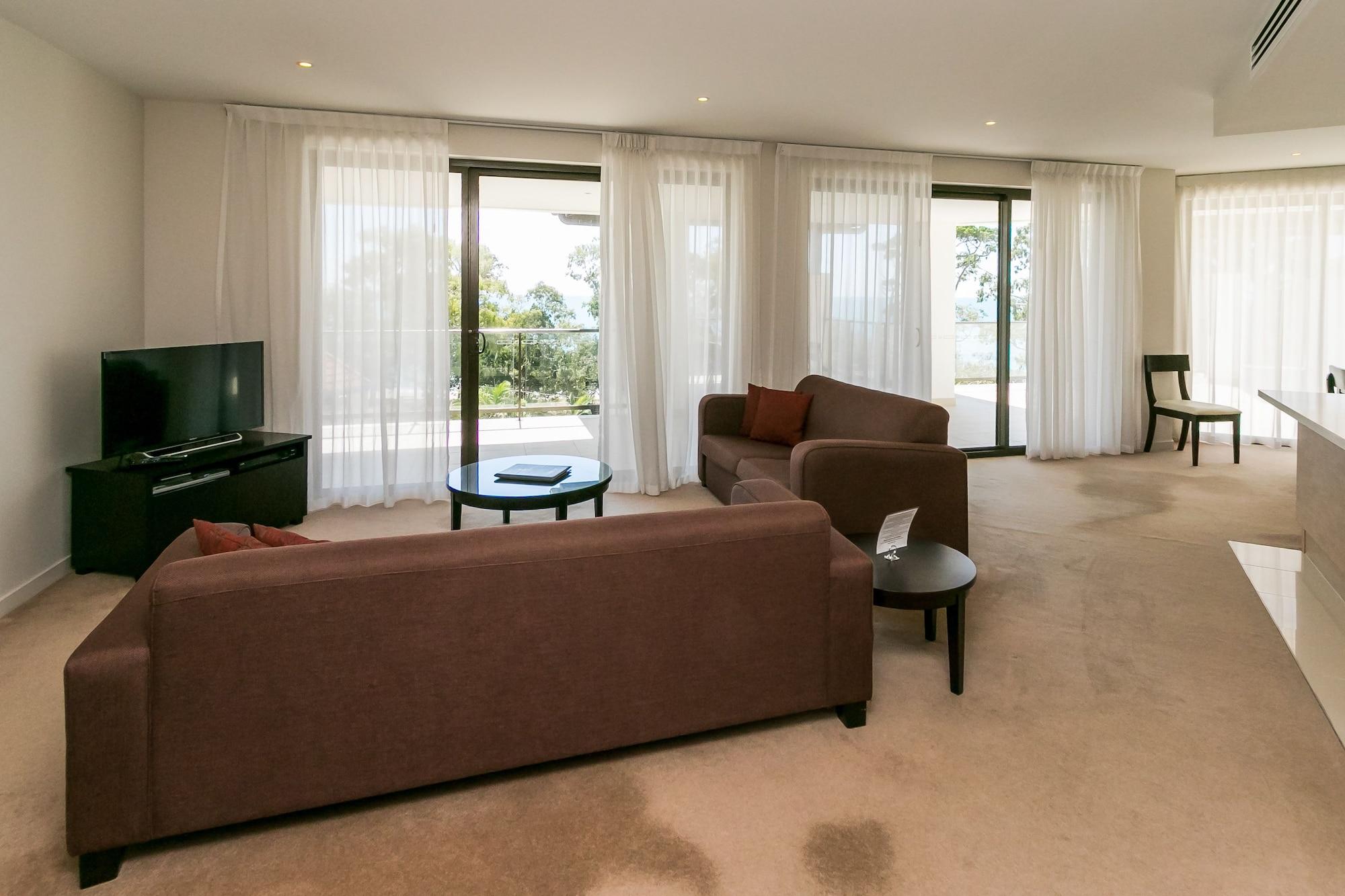 Grand Mercure Allegra Херви Бей Екстериор снимка A living room