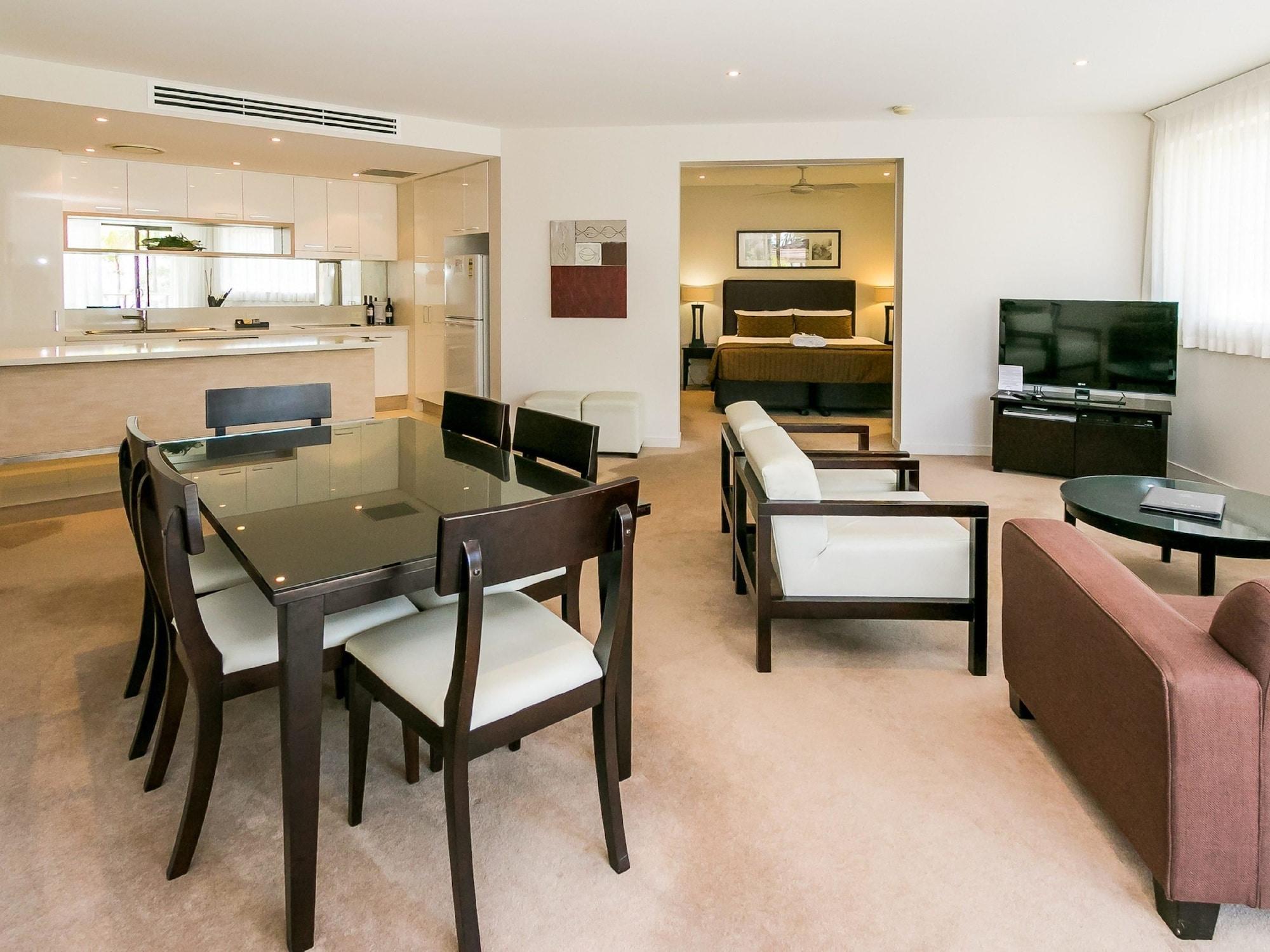 Grand Mercure Allegra Херви Бей Екстериор снимка A typical apartment