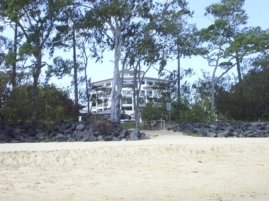 Grand Mercure Allegra Херви Бей Екстериор снимка The beach at the resort
